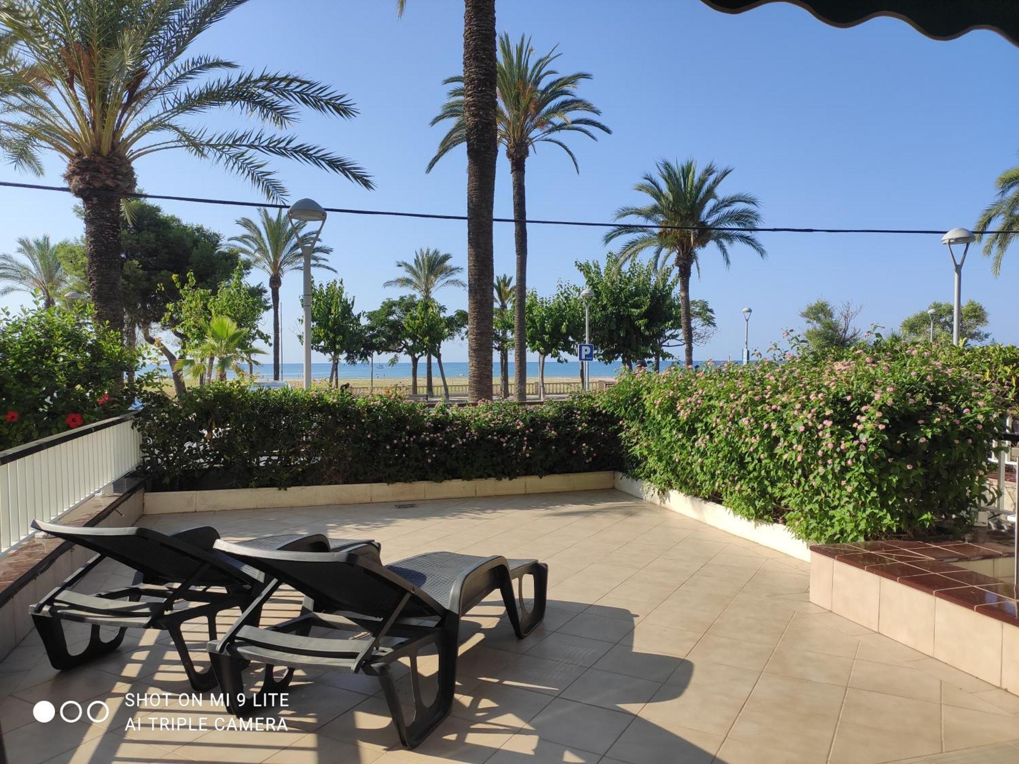 Vilanova-Beach Виланова-и-ла-Желтру Екстериор снимка